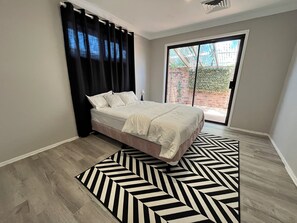 4 soverom, strykejern/-brett, wi-fi og sengetøy