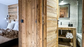 2 chambres, fer et planche Ă repasser, Wi-Fi gratuit, draps fournis