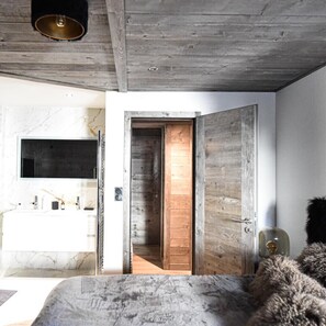 4 habitaciones, tabla de planchar con plancha y wifi gratis 