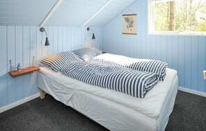 3 bedrooms, travel cot, free WiFi