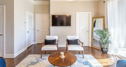 Charming 2-bedroom condo with AC, WiFi in lovely Atlanta