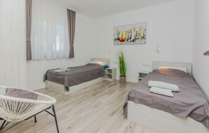 2 bedrooms, free WiFi, bed sheets - Beautiful apartment in Vir with WiFi (Vir)