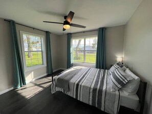 3 bedrooms, iron/ironing board, free WiFi, bed sheets