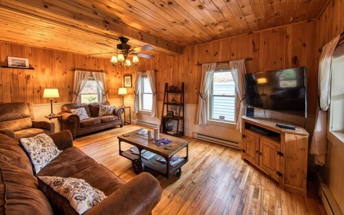 Charming Country Home w/Character of the Adirondacks