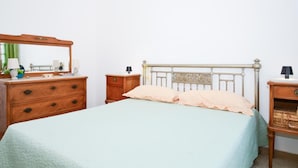 Unclassified image, 3 of 29, button - Beautiful home in Cava D'Aliga with WiFi (Cava D'Aliga)
