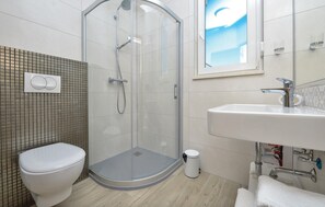 Shower - Cozy apartment in Rogoznica with sauna (Rogoznica)