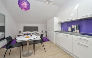 Free WiFi, bed sheets - Cozy apartment in Rogoznica with sauna (Rogoznica)