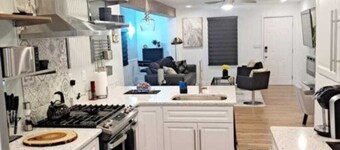 Cozy Walnut/ W private Parking

