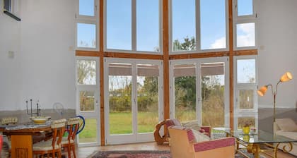 Beautiful home in Ystad with WiFi