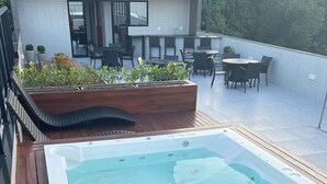 Jet tub