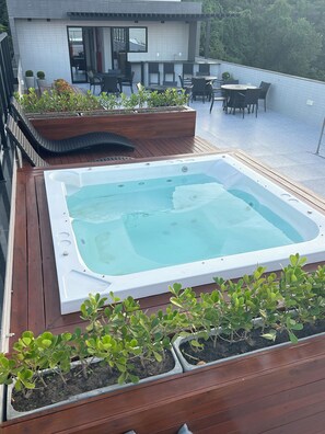 Bañera de hidromasaje