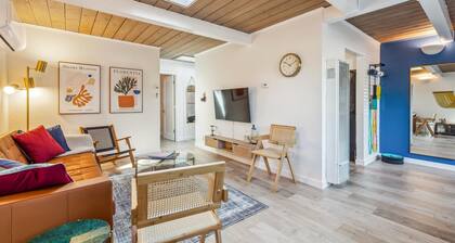 Designer Home Near Stanford/Tech Hub+AC/Gym/Office/BBQ/Parking. 2 Bed/1 Bath.