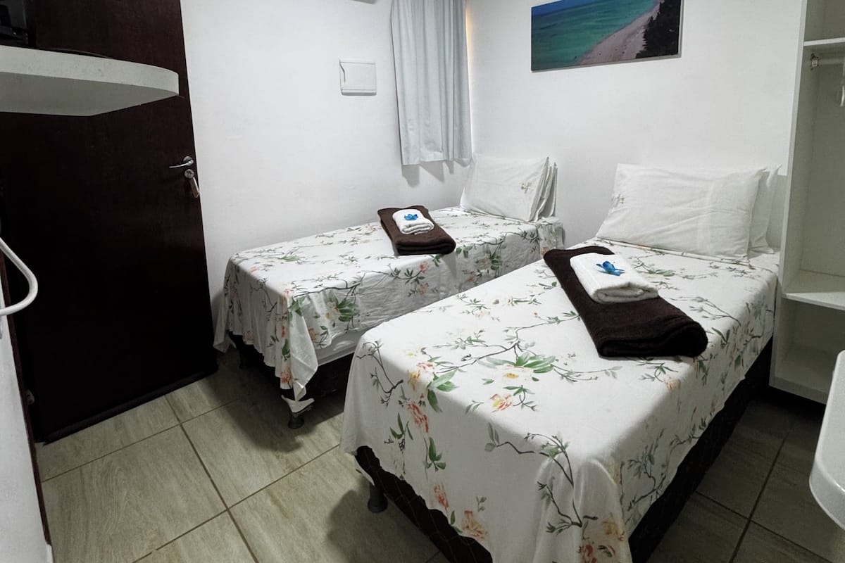 Laptop workspace, free WiFi