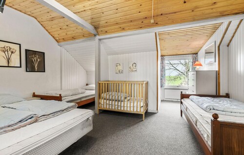 Stunning home in Grenaa with WiFi