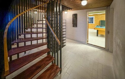 Stunning home in Grenaa with WiFi