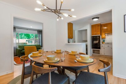 Relaxing 4BR Retreat • Quiet OP Neighborhood