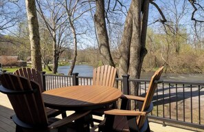 Outdoor dining - Cozy Cabin on the Creek with Hot Tub! (Millmont)
