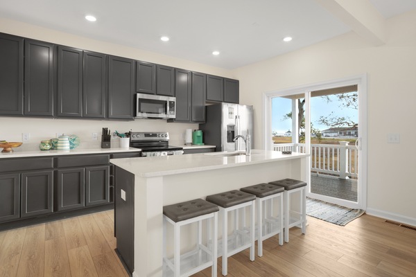 Refrigerador, microondas, horno, placa de cocina