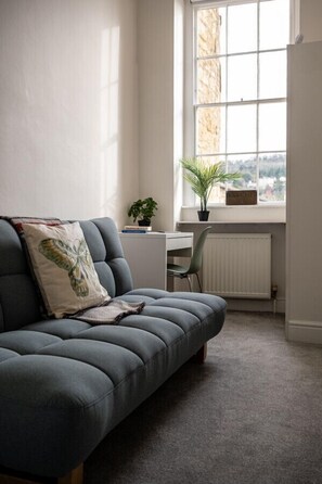 Smart TV, books, offices