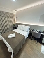 Apartamento | 1 quarto, espaço de trabalho para notebook, cortinas blackout