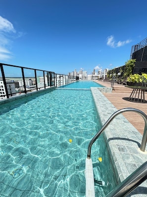 Outdoor pool - Melhores Flats (João Pessoa)
