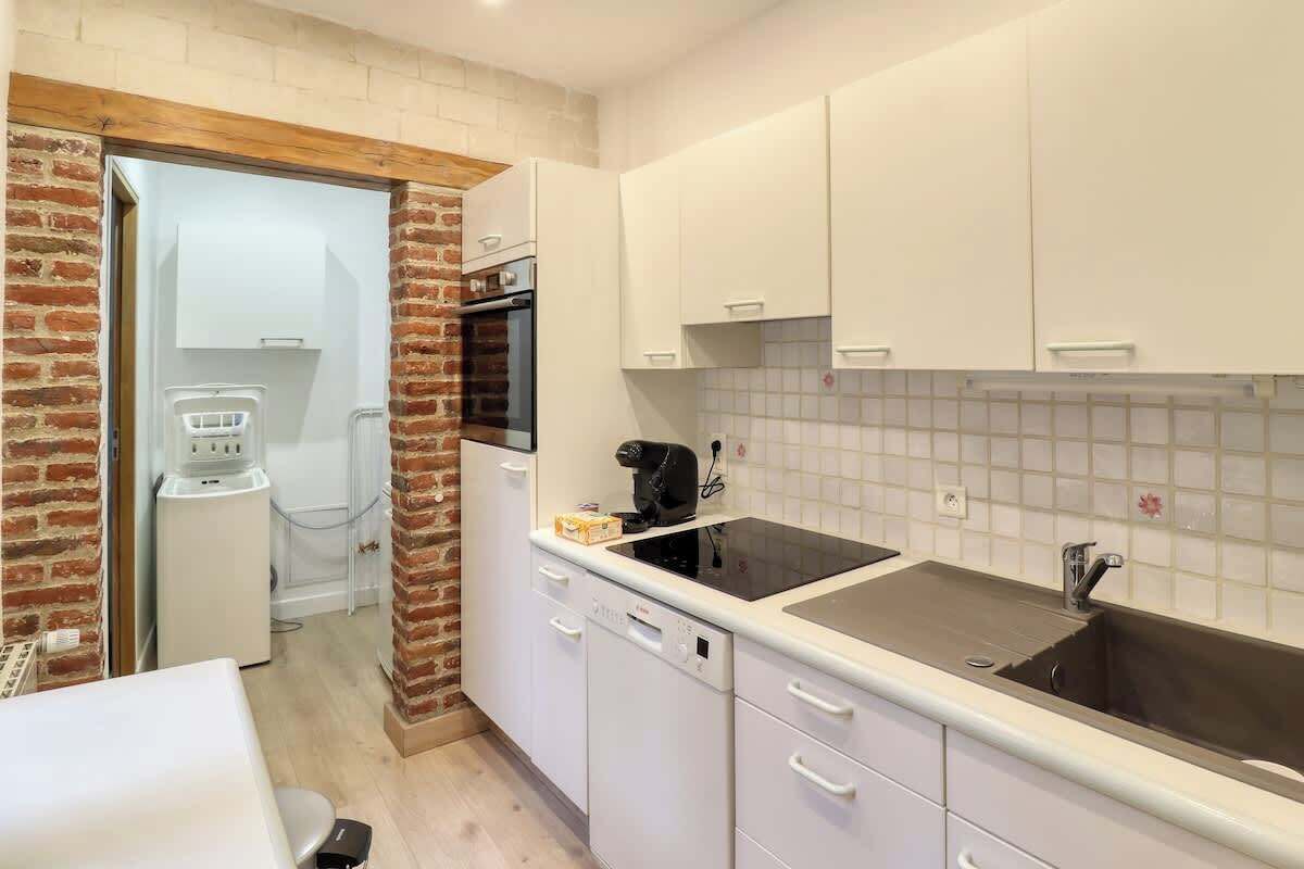 Réfrigérateur, micro-ondes, four, lave-vaisselle