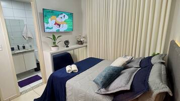 3 slaapkamers, een strijkplank/strijkijzer, wifi, beddengoed