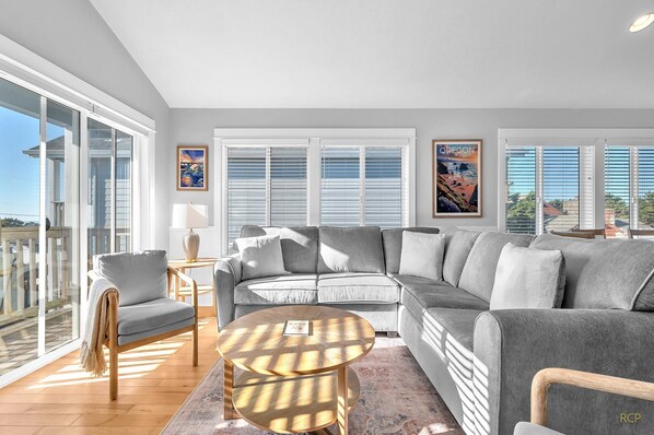 TV connectée, cheminée, baby-foot