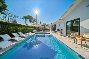 A heated pool - 2231 Managed by Brampton Park (Lighthouse Point)