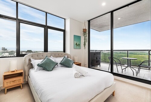 Your Luxury Weekend Getaway in Wentworth Point