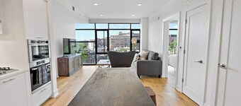 Contemporary | Downtown | Views | Luxury