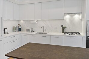 Microwave, oven, stovetop, dishwasher