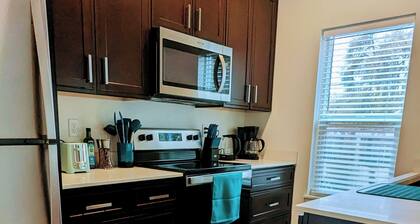 A charming townhome next to park and trails, close to downtown