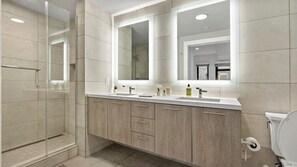 Shower, hair dryer - Contemporary | Downtown | Views (Washington)