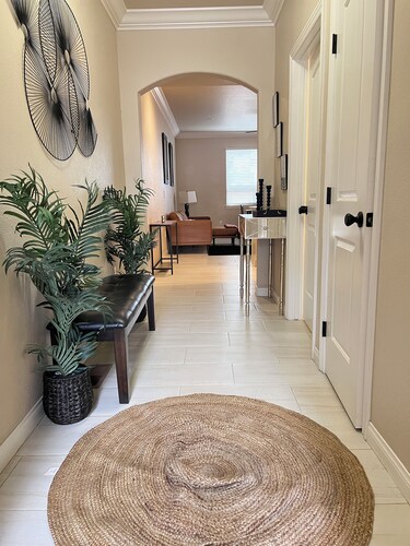 30Min To SouthTahoe 3BD Parking Downtown Carson City WiFi Family Friendly