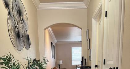 30Min To SouthTahoe 3BD Parking Downtown Carson City WiFi Family Friendly