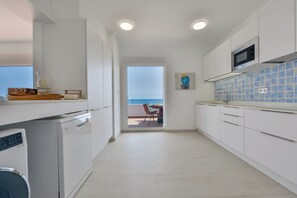 Fridge, microwave, oven, dishwasher - Moraira Bay 6 - By Almarina Villas (MORAIRA)