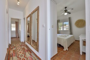 3 Schlafzimmer, Bügeleisen/Bügelbrett, WLAN, Bettwäsche