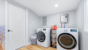 Interior - Charming City Nest! (Orlando)