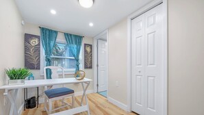 Interior - Charming City Nest! (Orlando)