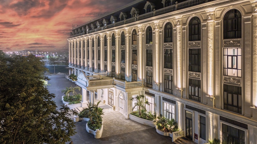 Adamo Hotel Hung Yen