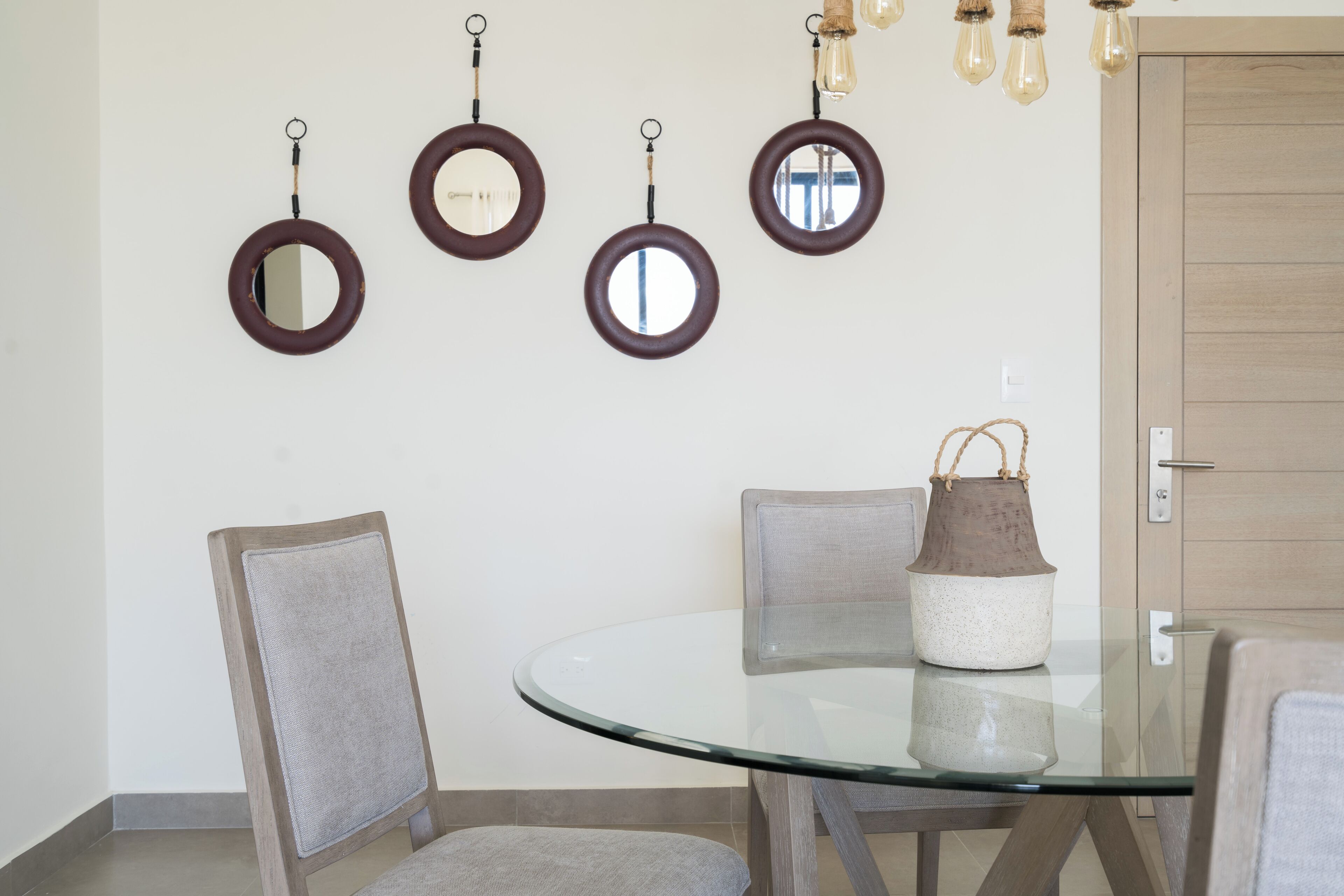 舒适公寓式客房, 私人浴室, 庭院景观 | 起居区