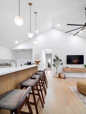 Interior - Sauna | Luxurious Remodel | Sleeps 8 | Secluded (Warrensville Heights)