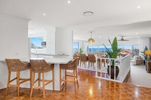 Dining - Beached at Lighthouse (Port Macquarie)