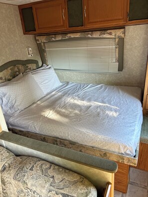 1 غرفة نوم وواي فاي وملاءات أسرّة