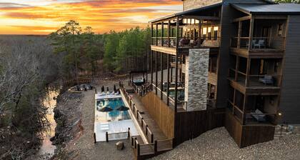 Creekside Luxury with Pool, Sport Court, Game Room & Views
