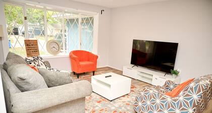 Cozy 4-bedroom bungalow with AC, fitness room near DC