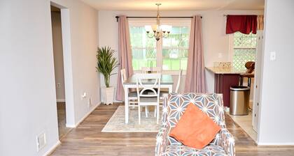 Cozy 4-bedroom bungalow with AC, fitness room near DC