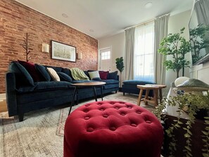 Smart TV - Charm City Chic! Patterson Park/Pet friendly (Baltimore)