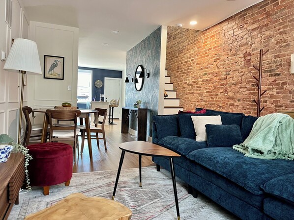 Smart TV - Charm City Chic! Patterson Park/Pet friendly (Baltimore)